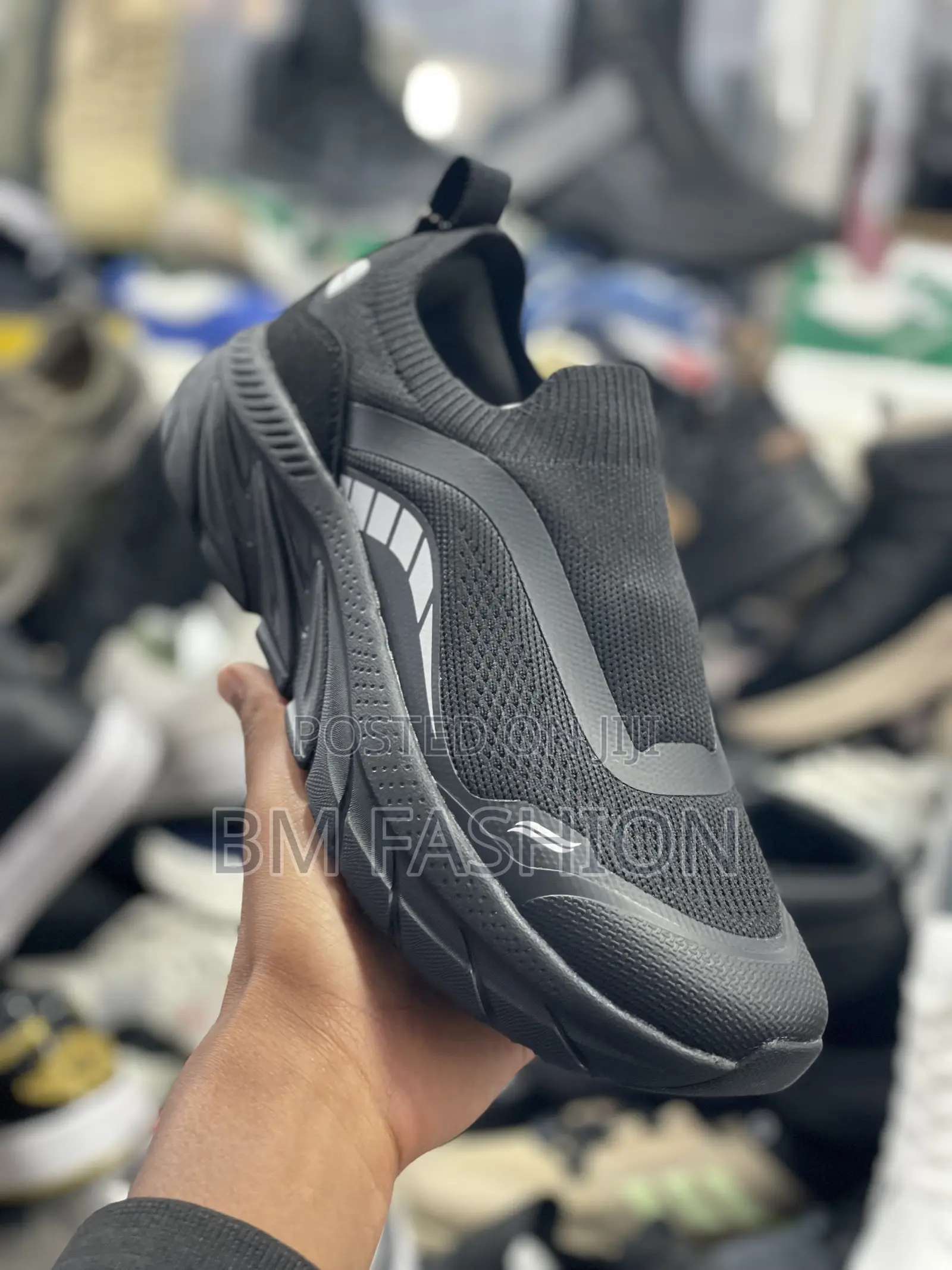 Goupu Black Light Weight Comfortable Sneakers for Foot Pain