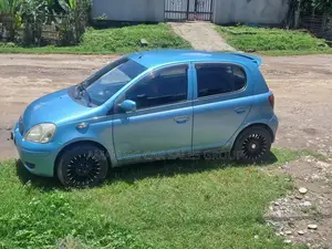 Toyota Vitz 2003 Blue