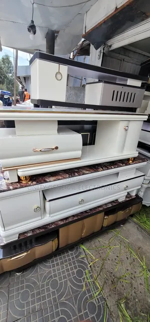 Photo - Tvstand 1.50