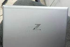 New Laptop HP ZBook Firefly G8 16GB Intel Core I7 SSD 512GB