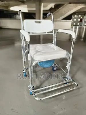 Photo - Commode Wheelchair它們toilet Wheelchair然後poty Wheelchair死刑wheelchair