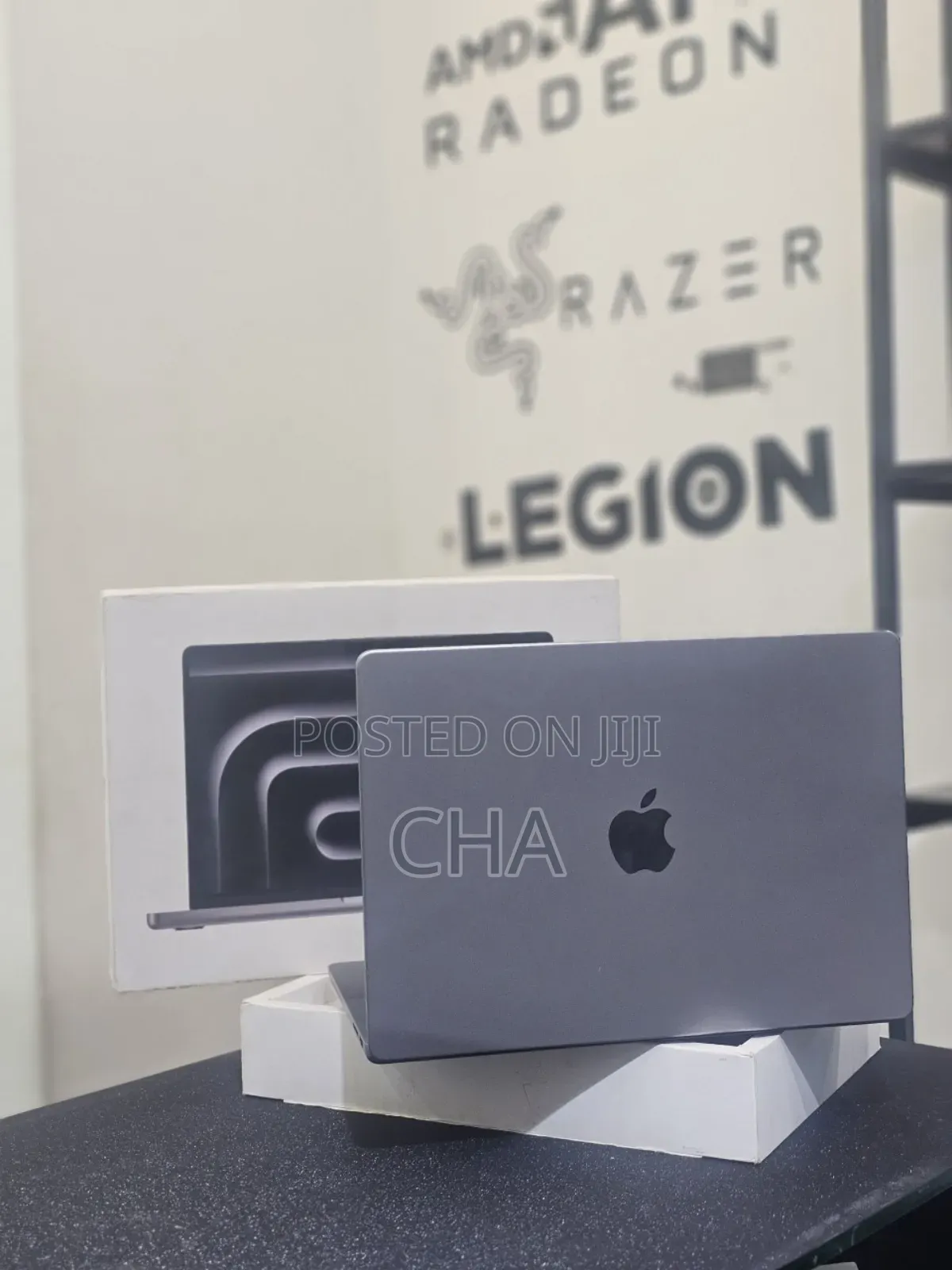 New Laptop Apple MacBook Pro 2023 M3 14-Inch 8GB Apple M3 Pro SSD 512GB