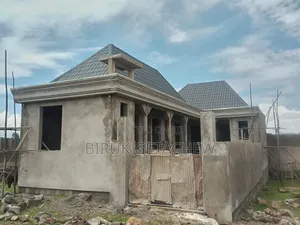 3bdrm House in ሚዛን ሱሉልታ, Oromia-Finfinne for sale