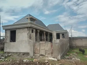 3bdrm House in ሚዛን ሱሉልታ, Oromia-Finfinne for sale