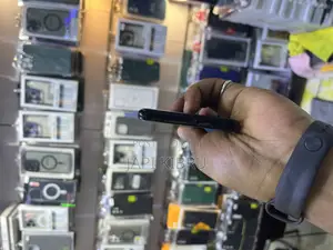 New Samsung Galaxy S21 Ultra 5G 128 GB Black