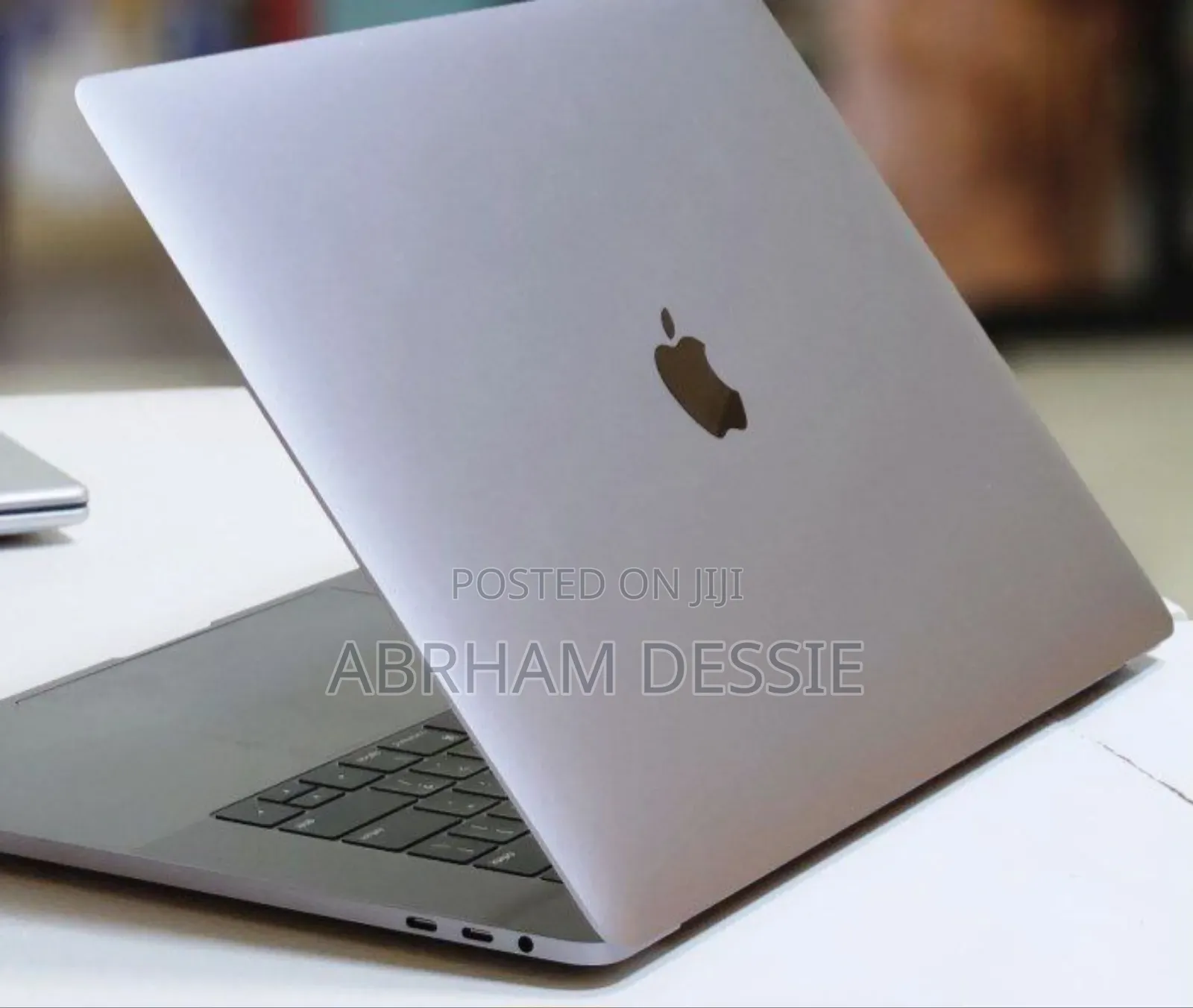 New Laptop Apple MacBook Pro 2019 32GB Intel Core I9 SSD 1T