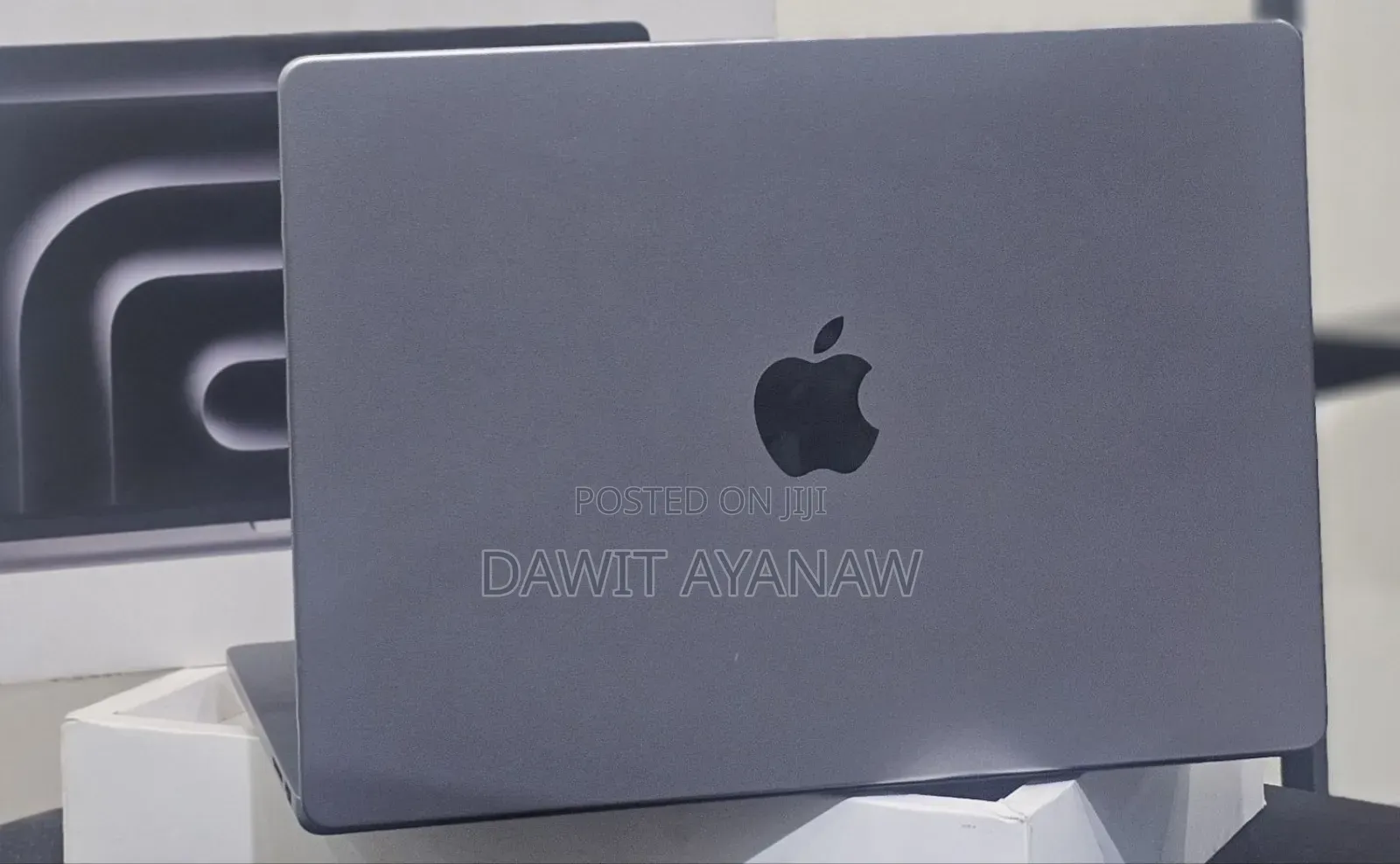 New Laptop Apple MacBook Pro 2023 M3 14-Inch 8GB Apple M3 SSD 512GB