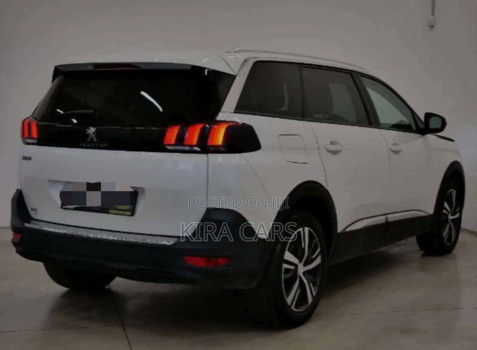 Peugeot 5008 2022 White