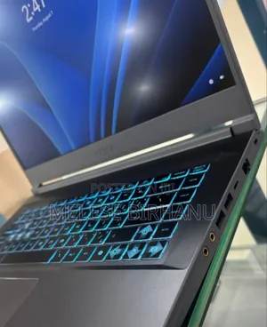 New Laptop MSI GP75 Leopard 16GB Intel Core I7 SSD 512GB