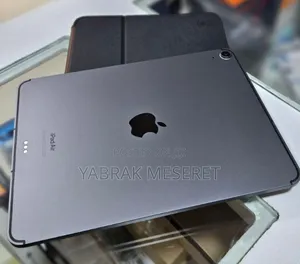 New Apple iPad Air 64 GB Silver