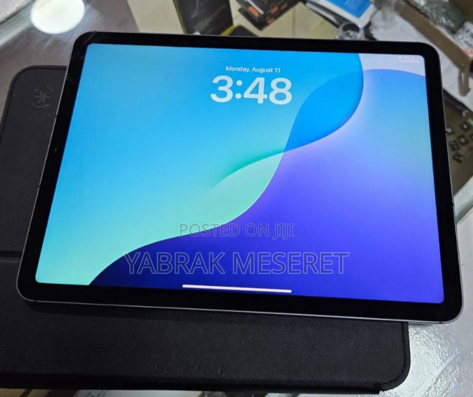 New Apple iPad Air 64 GB Silver