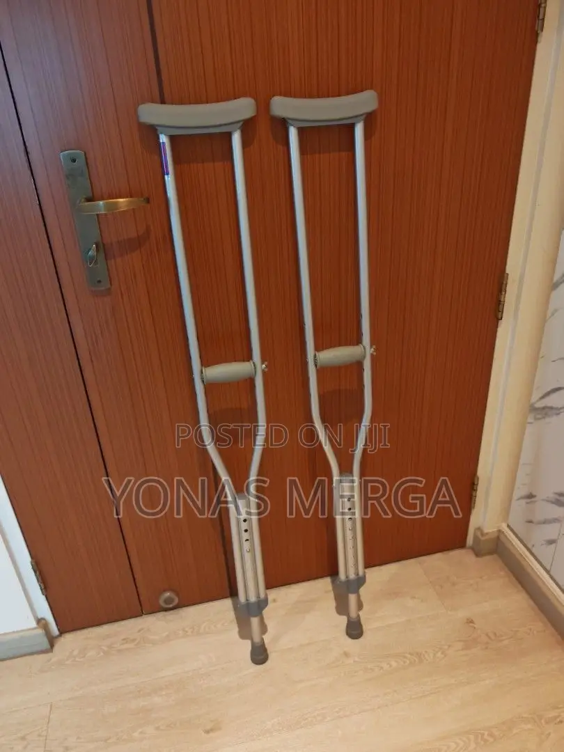 Crutches Is Aluminium蝽端the Area That Sits in the Arm Pit癌痍crutches