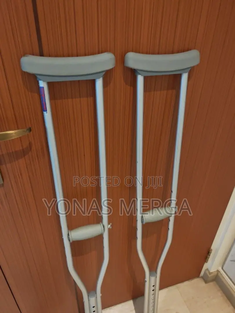 Crutches咚圣crutches÷兕excellent Safety Features頗皮armpit Crutches
