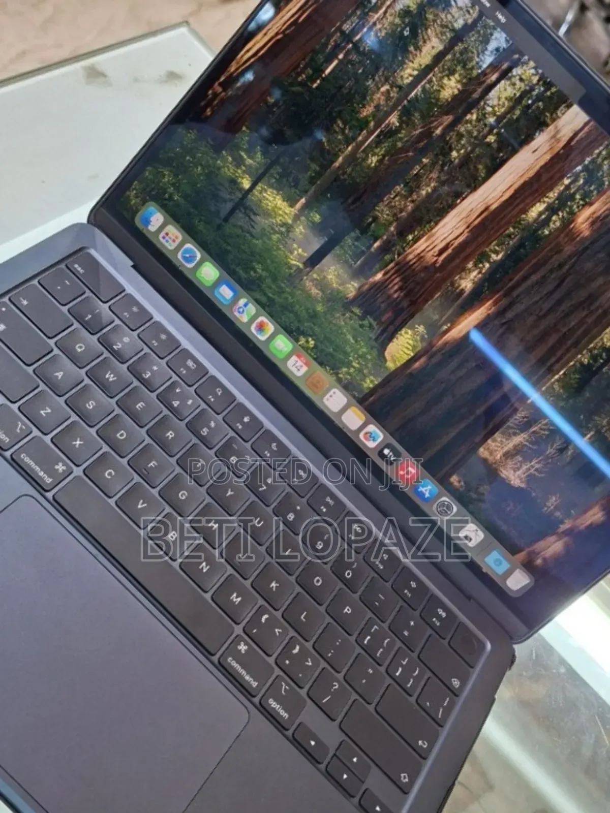 New Laptop Apple MacBook Air 2022 M2 8GB Intel Core I5 SSD 256GB