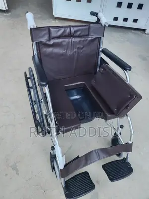 Photo - Wheelchair靠在wheelchair得獎commode Wheelchair質量commode Wheelchair Medical