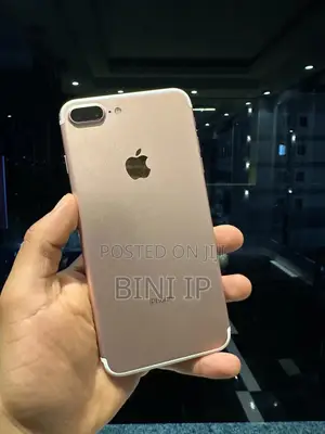 Photo - New Apple iPhone 7 Plus 32 GB Pink