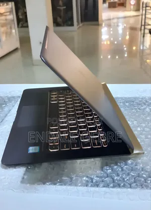 New Laptop HP Spectre 8GB Intel Core I7 SSD 256GB