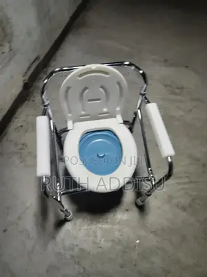 Photo - Toilet Chair襖不commode Chair境外commode Chair堵塞commode Chair婉拒commode New