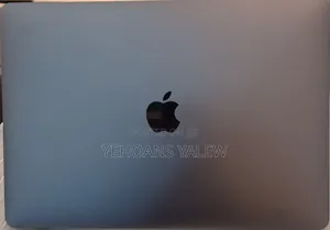 New Laptop Apple MacBook 2020 8GB Intel Core I5 SSD 256GB