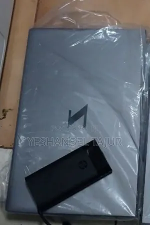 New Laptop HP ZBook Studio 32GB Intel Core I7 SSD 512GB