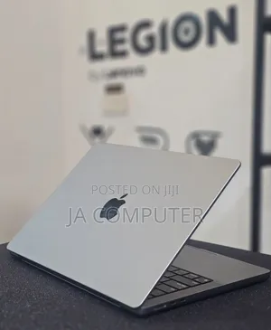 New Laptop Apple MacBook Pro 2023 M3 14-Inch 8GB Apple M3 Pro SSD 512GB