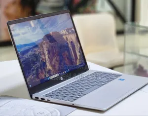 New Laptop HP 8GB Intel Core I3 SSD 256GB