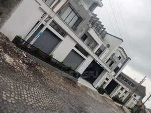 Furnished 8bdrm House in ሳህልተምህረት ወሰን መስመር, Yeka for sale
