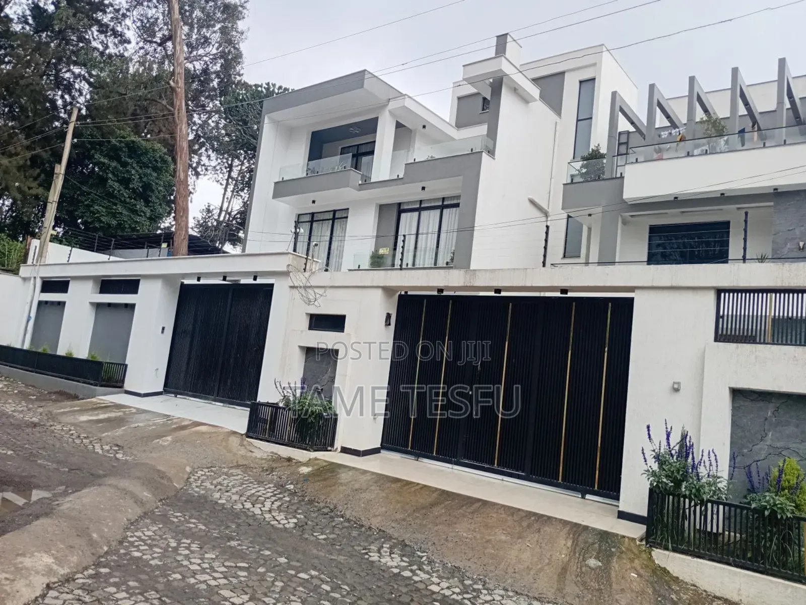 Furnished 8bdrm House in ሳህልተምህረት ወሰን መስመር, Yeka for sale