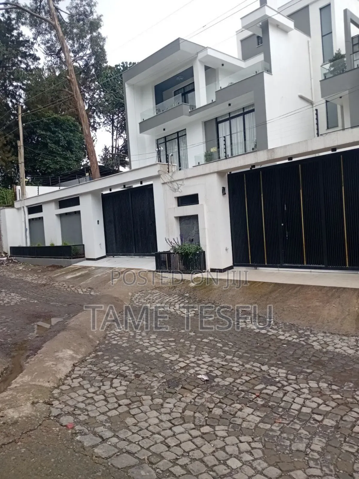 Furnished 8bdrm House in ሳህልተምህረት ወሰን መስመር, Yeka for sale