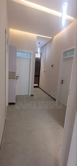 Furnished 3bdrm House in ሀያት ኮምፓዉንድ, Bole for sale