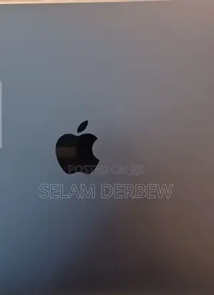 New Laptop Apple MacBook Pro 2020 8GB Intel Core I5 SSD 256GB