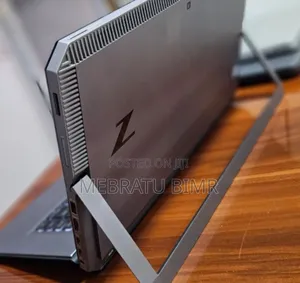 New Laptop HP ZBook Studio G5 32GB Intel Core I7 SSD 512GB