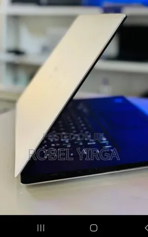 Photo - New Laptop Dell Precision 3550 16GB Intel Core I7 SSD 512GB