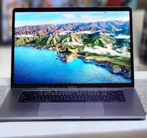New Laptop Apple MacBook Pro 2017 16GB Intel Core I7 SSD 512GB