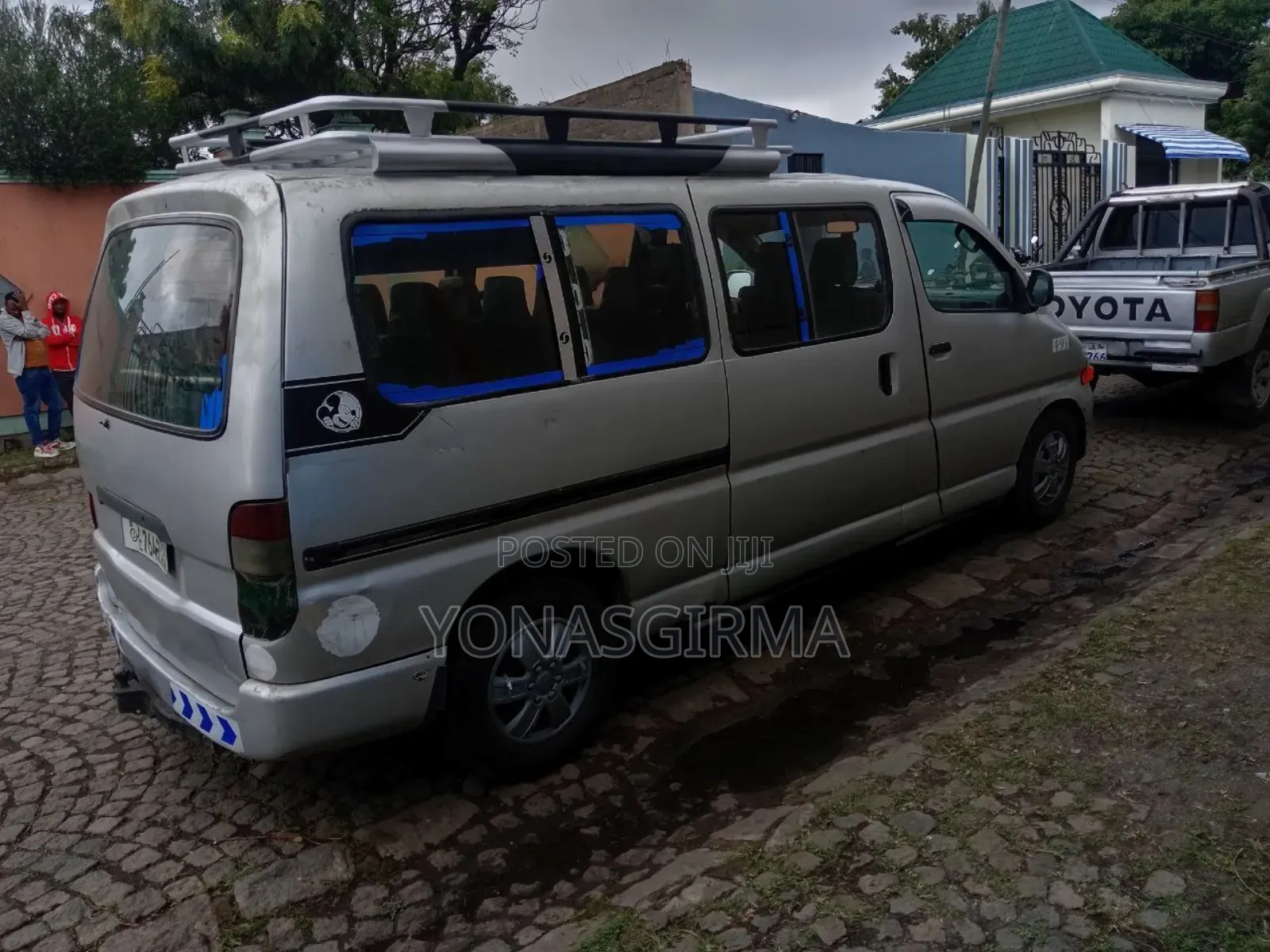 Toyota HiAce 2002 Silver