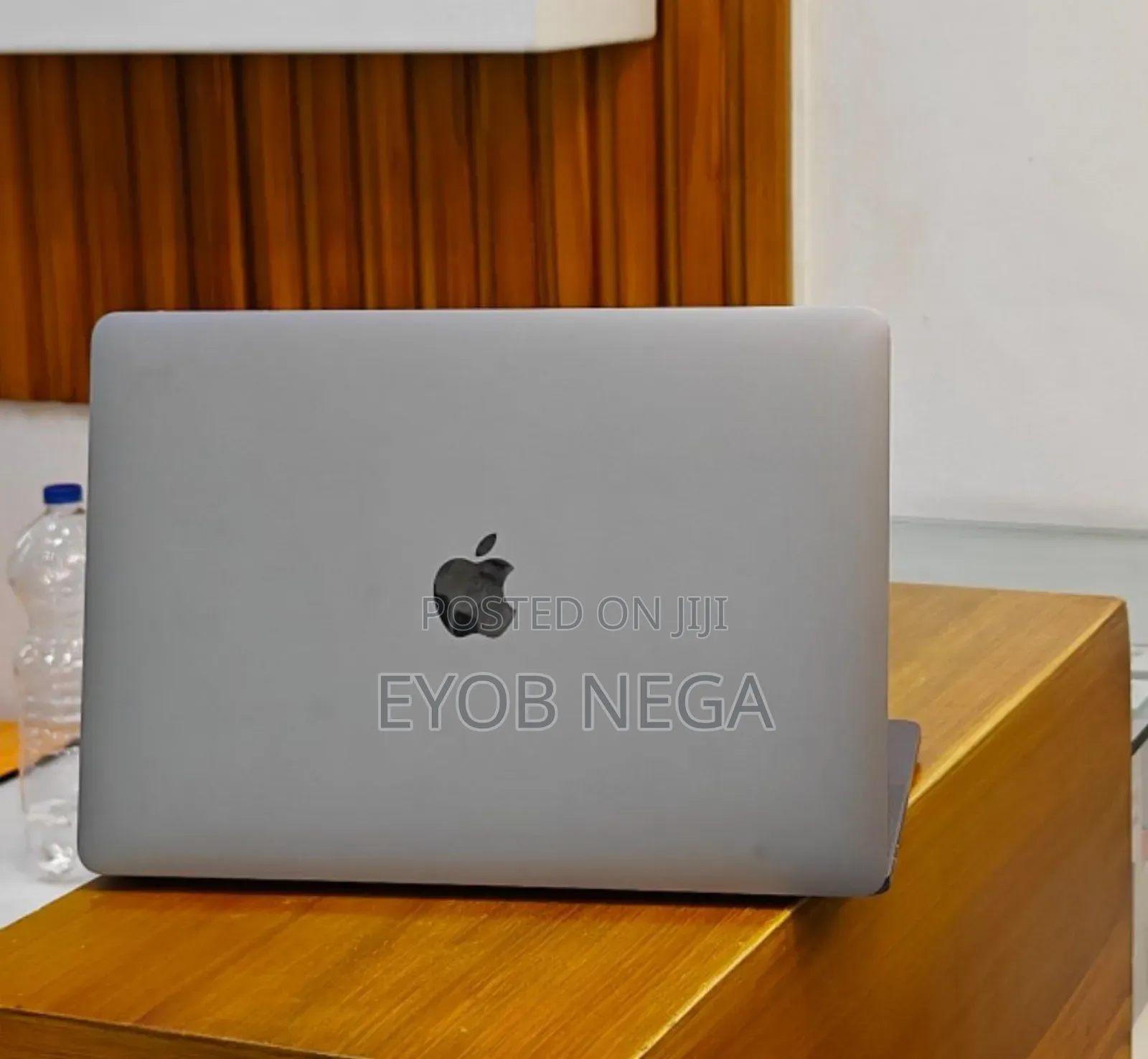 New Laptop Apple MacBook Pro 2020 8GB Intel Core I5 SSD 256GB