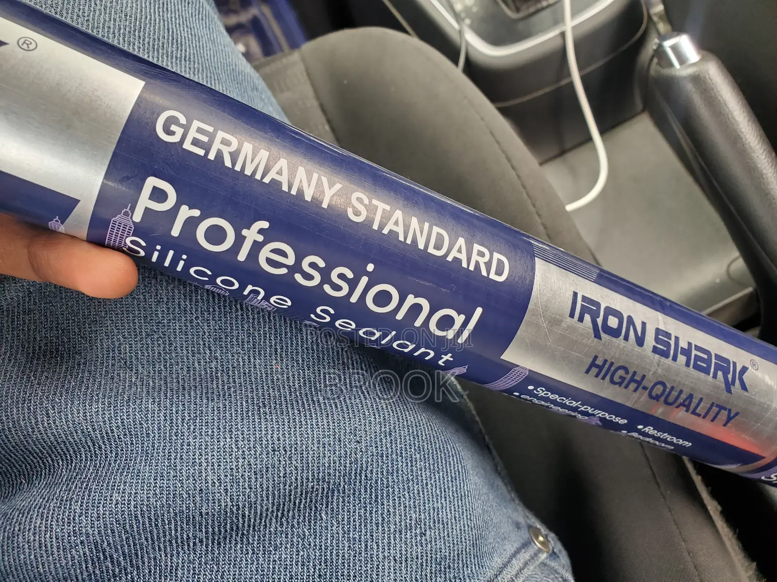 Iron Shark (Silcon Sealant)