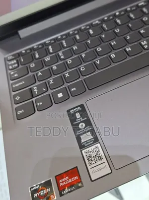 Photo - New Laptop Lenovo Ideapad 3 16GB AMD Ryzen 5 SSD 512GB