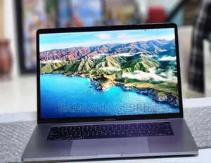 New Laptop Apple MacBook Pro 2017 16GB Intel Core I7 SSD 512GB