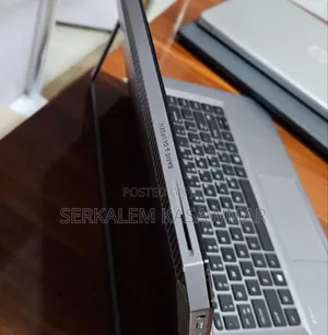 New Laptop HP ZBook 15u 32GB Intel Core I7 SSD 512GB