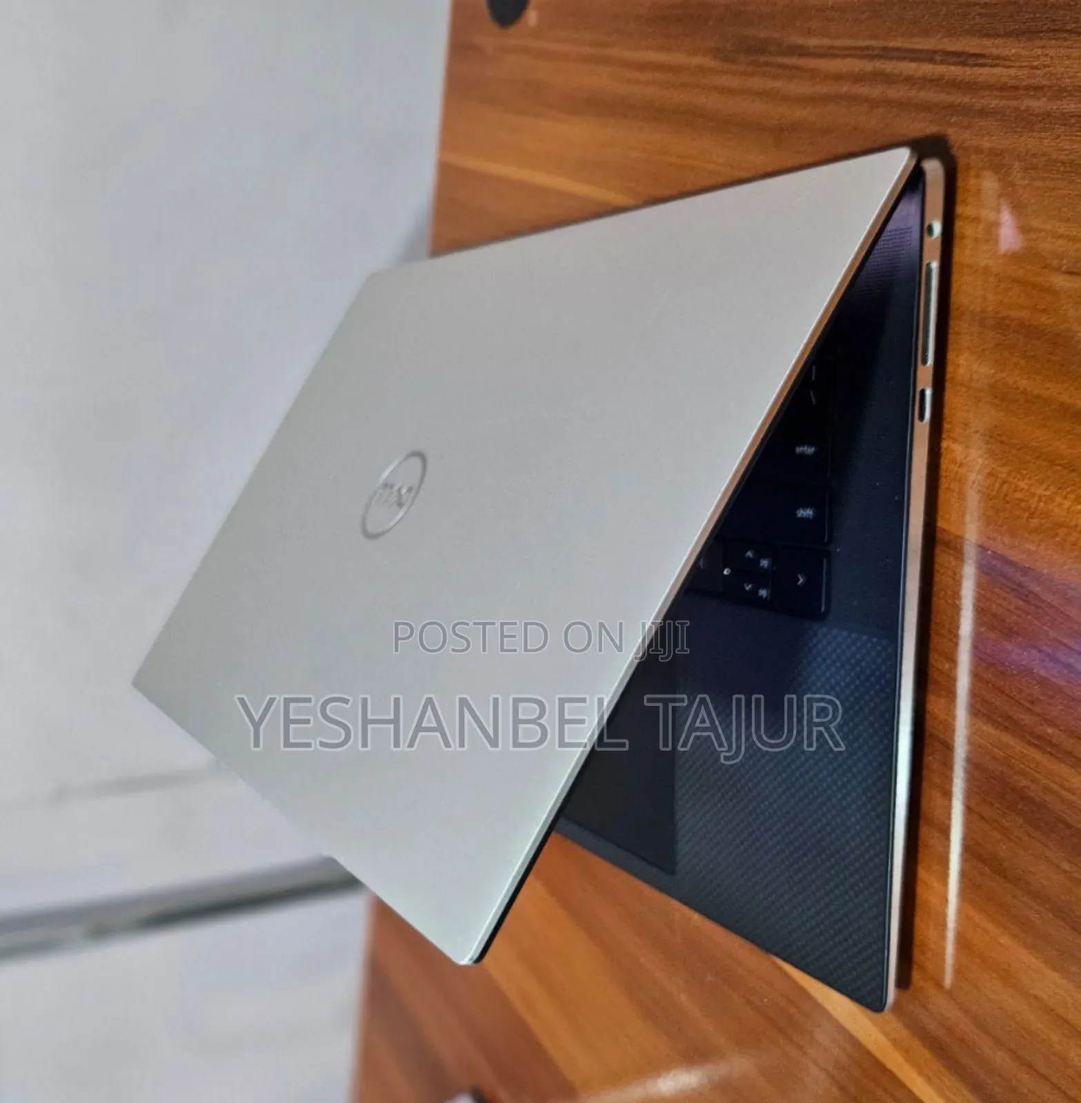 New Laptop Dell XPS 15 32GB Intel Core I7 SSD 512GB