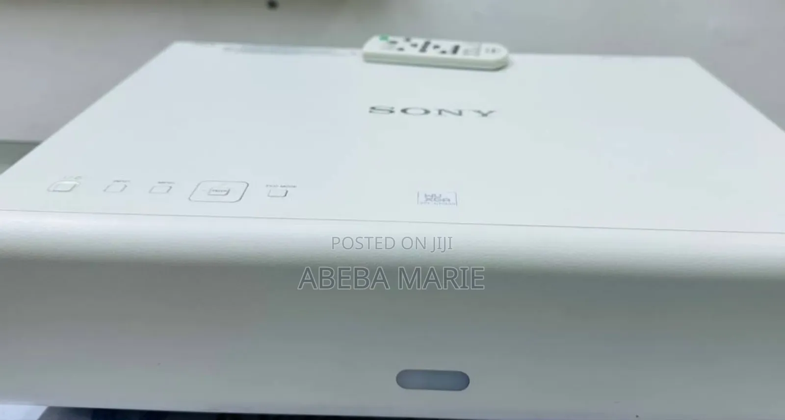 Ssony VPL-Ch350 Projector