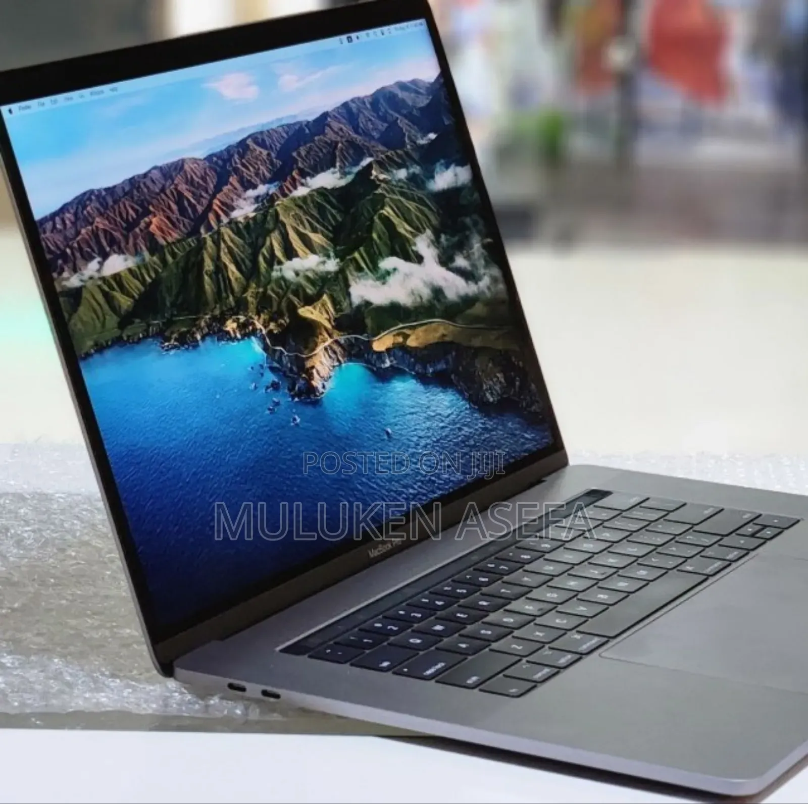 New Laptop Apple MacBook Pro 2017 16GB Intel Core I7 SSD 512GB