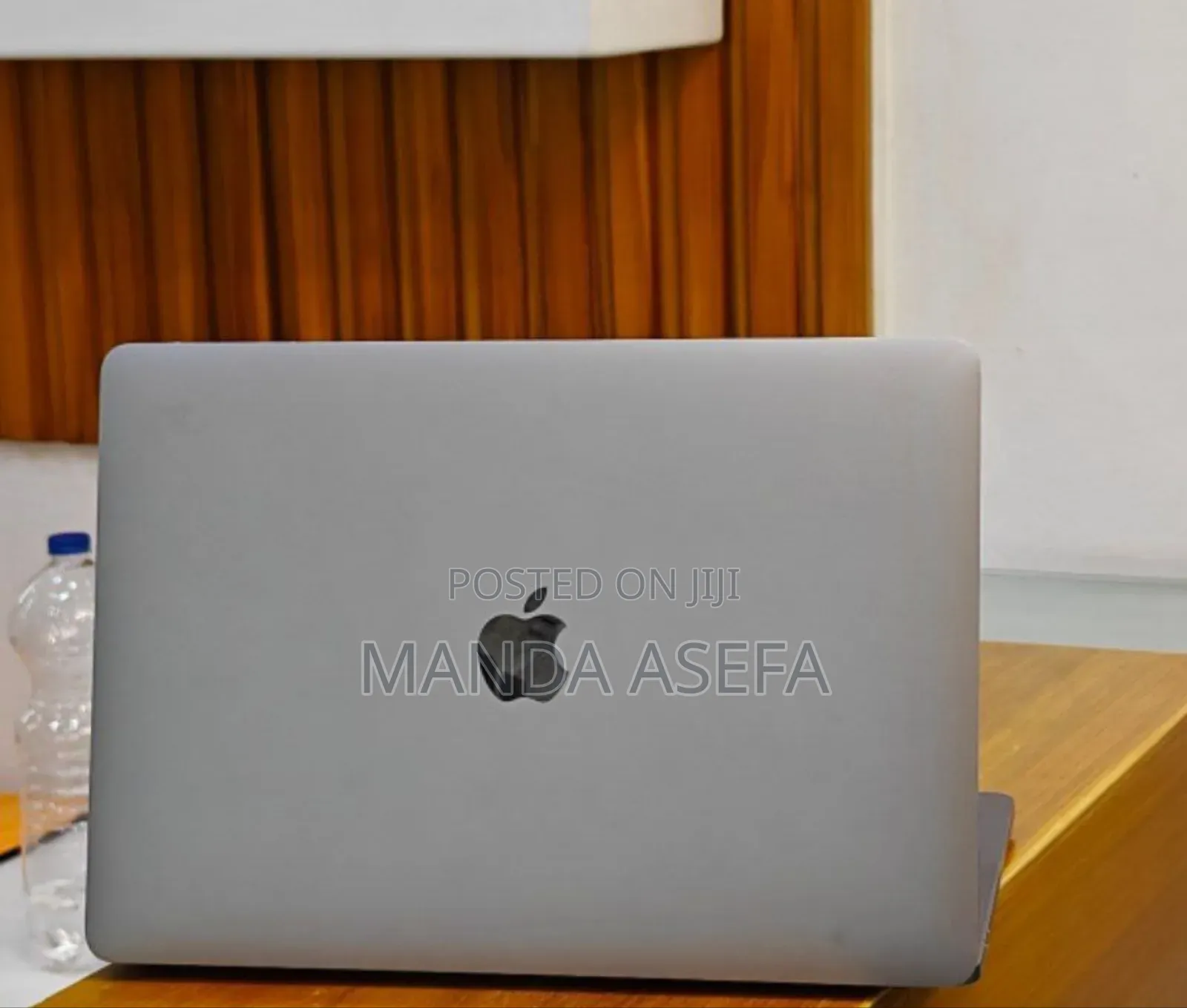 New Laptop Apple MacBook Pro 2020 8GB Intel Core I5 SSD 256GB