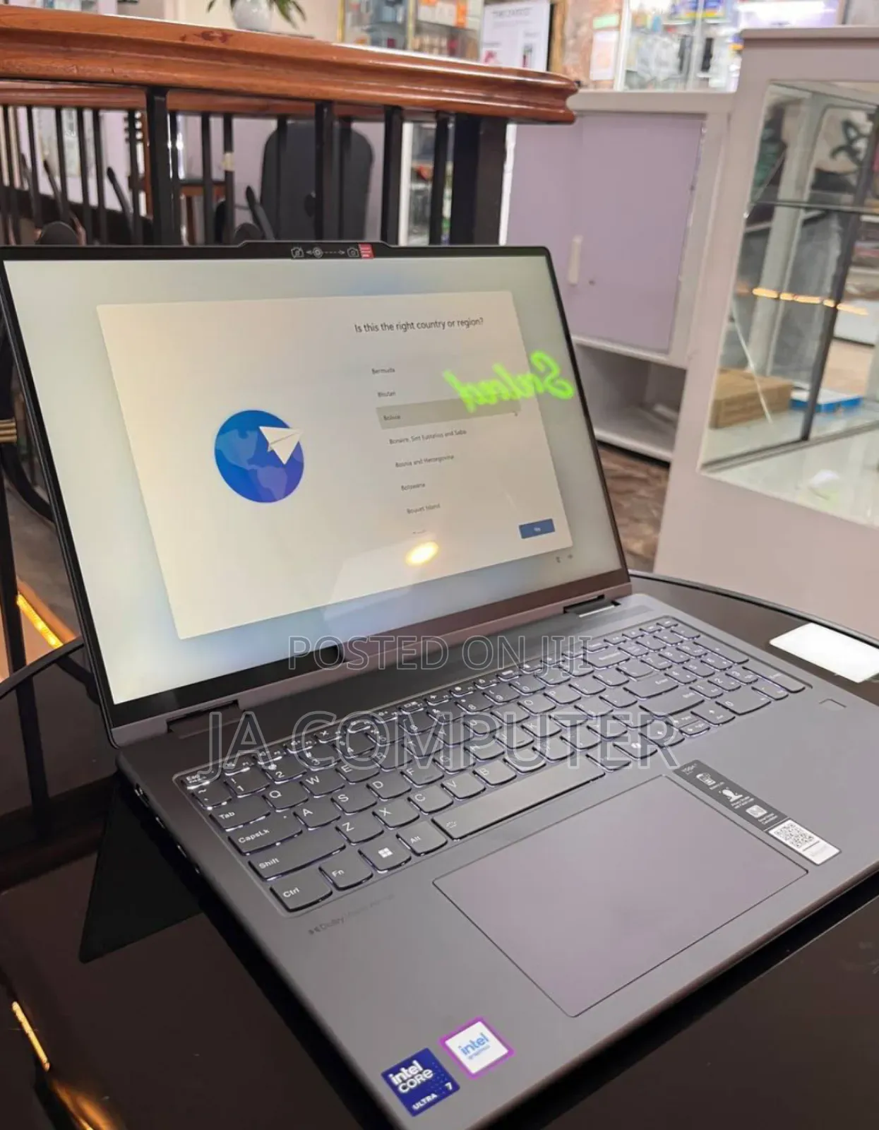 New Laptop Lenovo Yoga 7i 16GB Intel Core Ultra 7 SSD 512GB