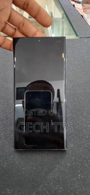 Photo - New Samsung Galaxy S23 Ultra 256 GB Black