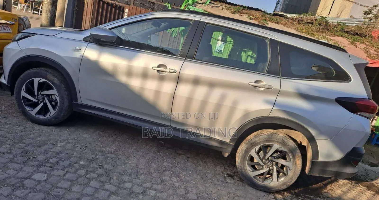 Toyota Rush 2023 Silver