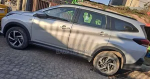 Toyota Rush 2023 Silver