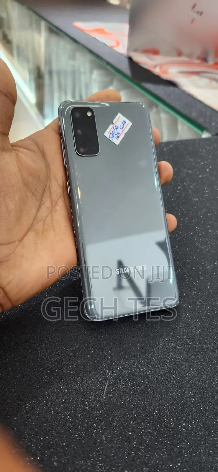 New Samsung Galaxy S20 128 GB Black