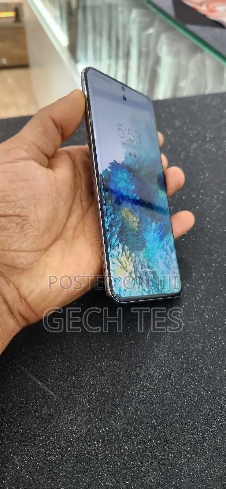 New Samsung Galaxy S20 128 GB Black